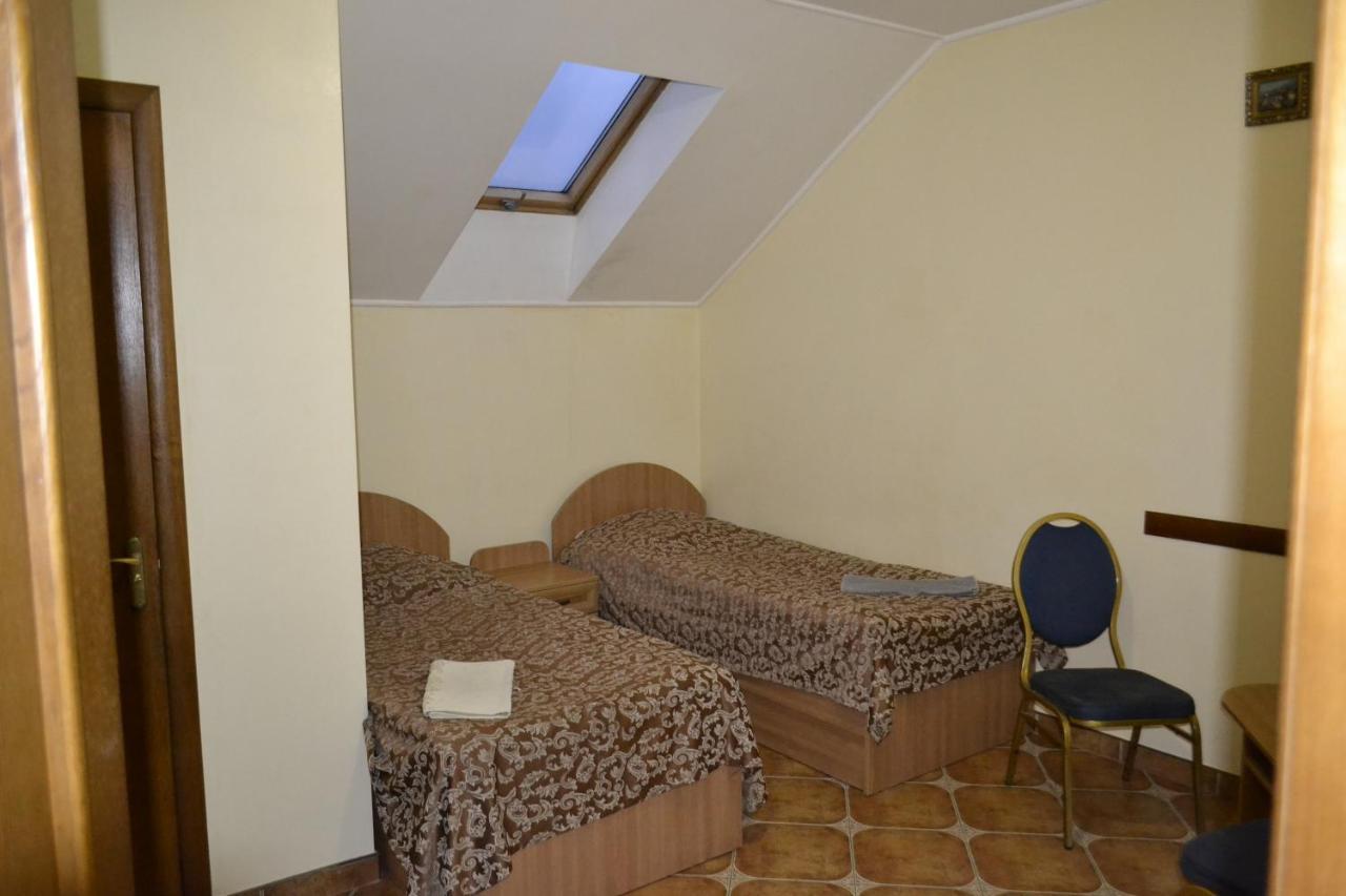 Hotel Rava-Ruska מראה חיצוני תמונה